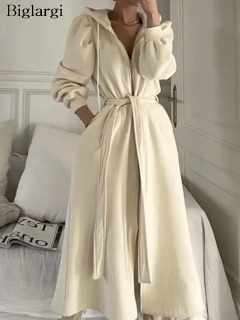 여성의 세련되고 따뜻한 가을/겨울 동반자: 롱 맨투맨 코트