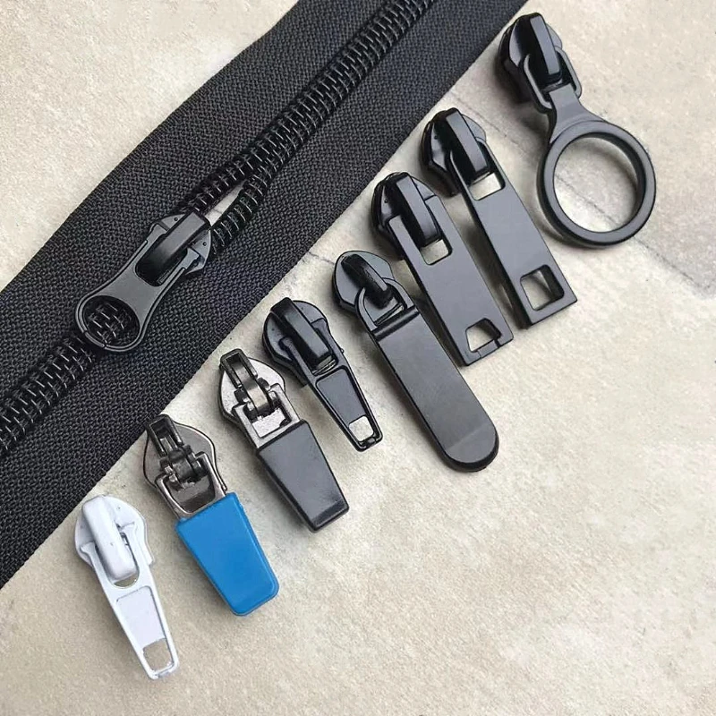 

10pcs #5 нейлоновые молнии Puller для нейлоновых зип ленты черный серебристый Zip ползунки мешок мешок одежды зиппер тянуть блокировки