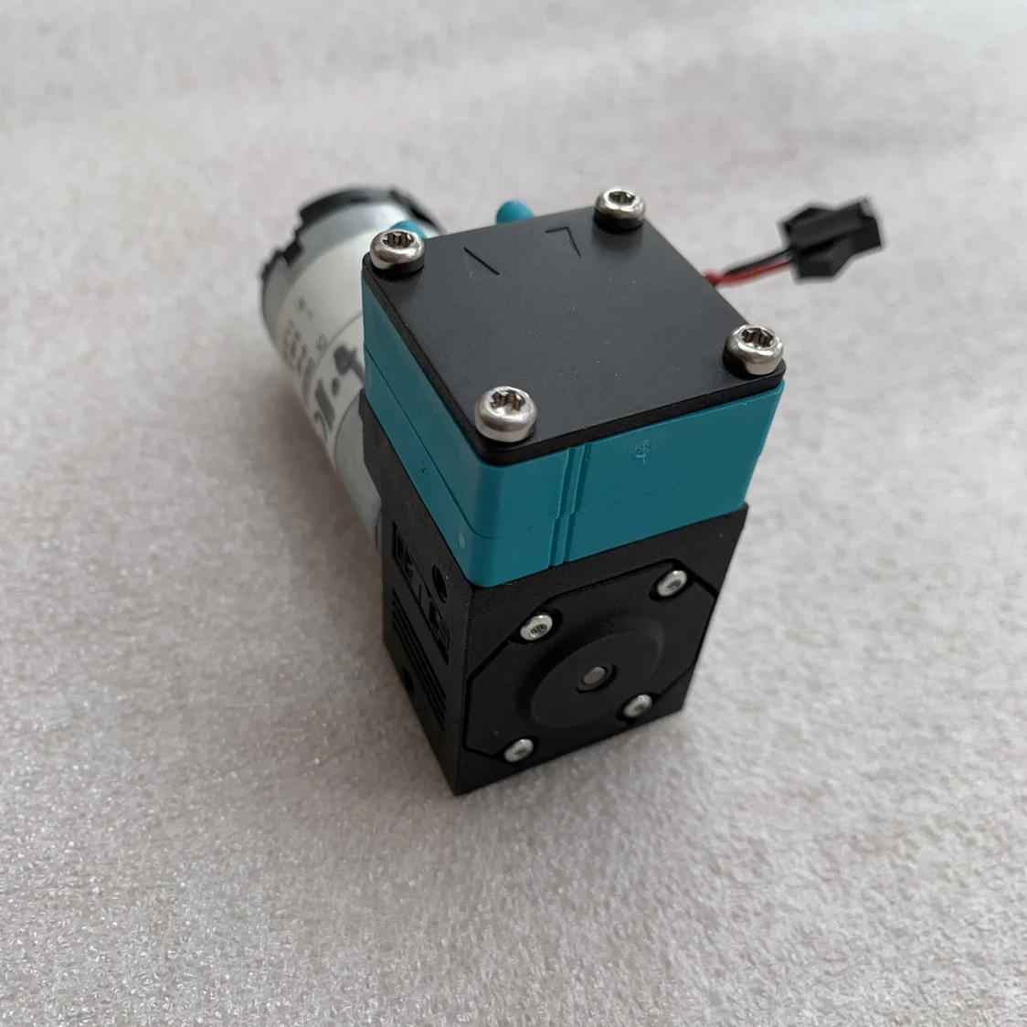 Imported KNF DC diaphragm pump biochemical pump flow pump PML15030-NF 30 12V 11.9W