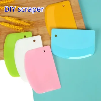Plastic Cake Dough Scraper 1
