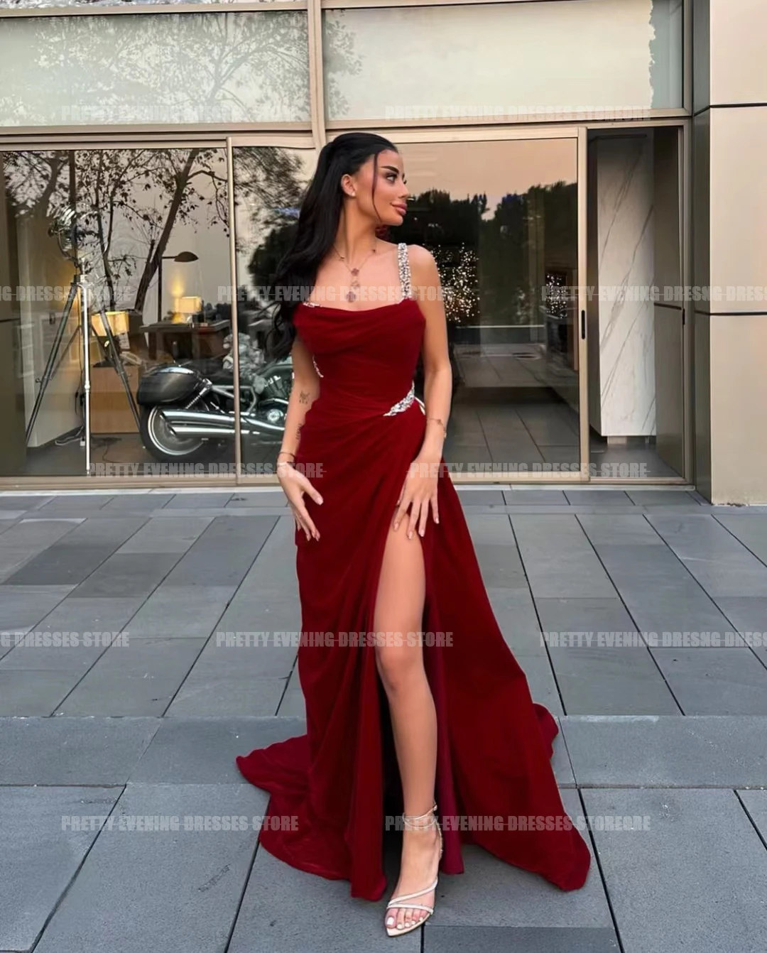 Simple Elegant 2024 Evening Dresses Mermaid Sexy Spaghetti Strap Sleeveless Prom Growns Formal Boat Neck Split Party Vestidos