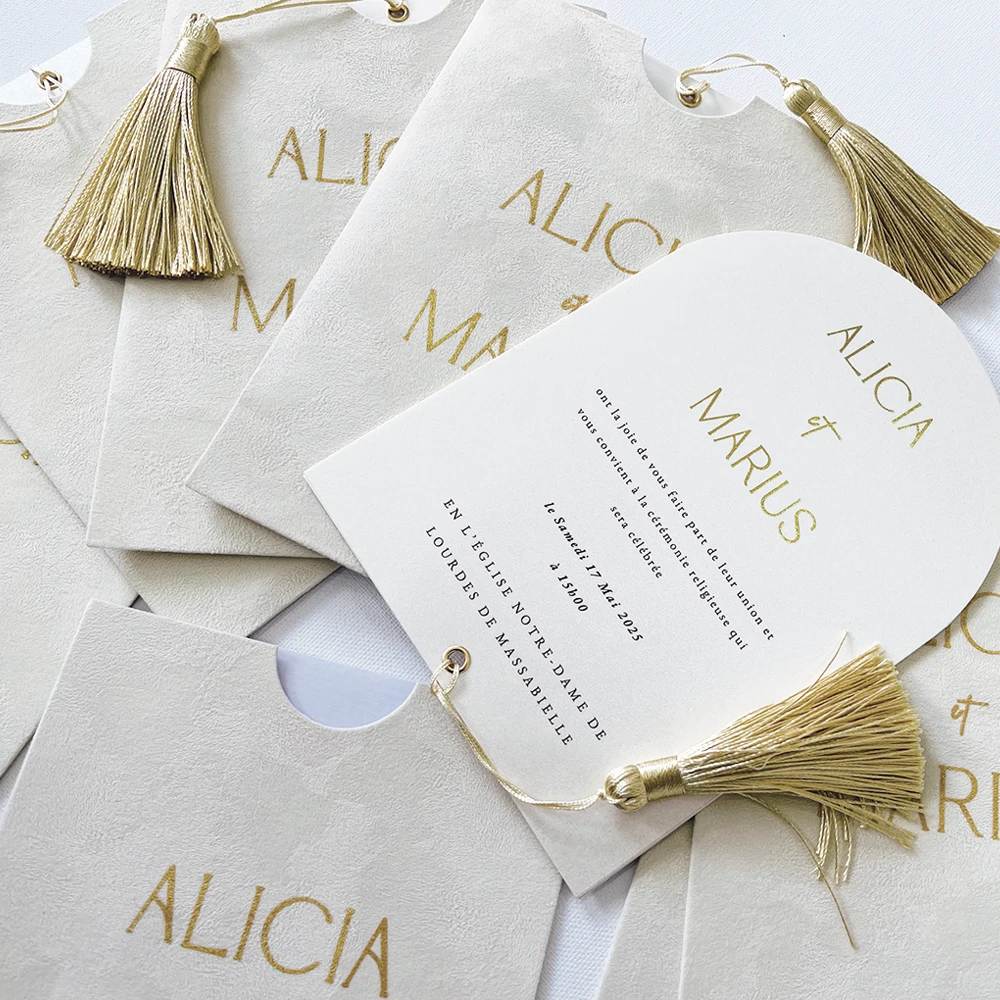 Personalized wedding Invitation card Letter Business velvet decorated envelope three Inner page with foil gold print