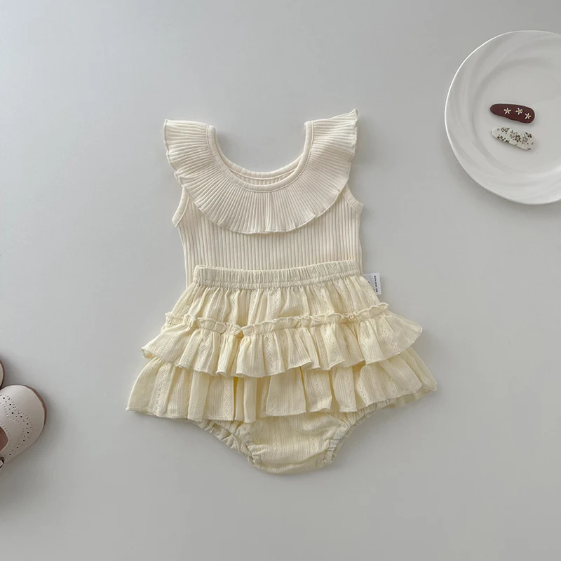 Summer Baby Girl Sleeveless Ruffled Tee and Shorts Set