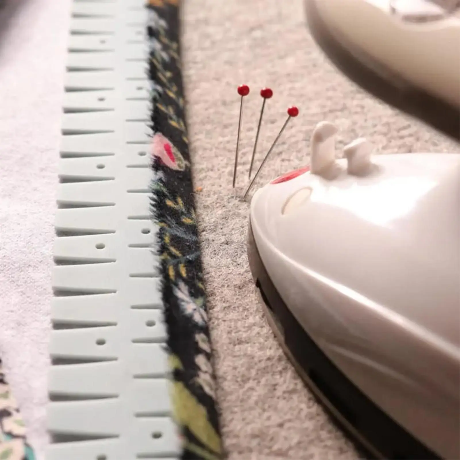 Silicone Hemmer Flexible Sewing Tool Hem Ruler Sewing Auxiliary Tool With Marking Holes Curve Scale Hemming Ruler Sewing Tool