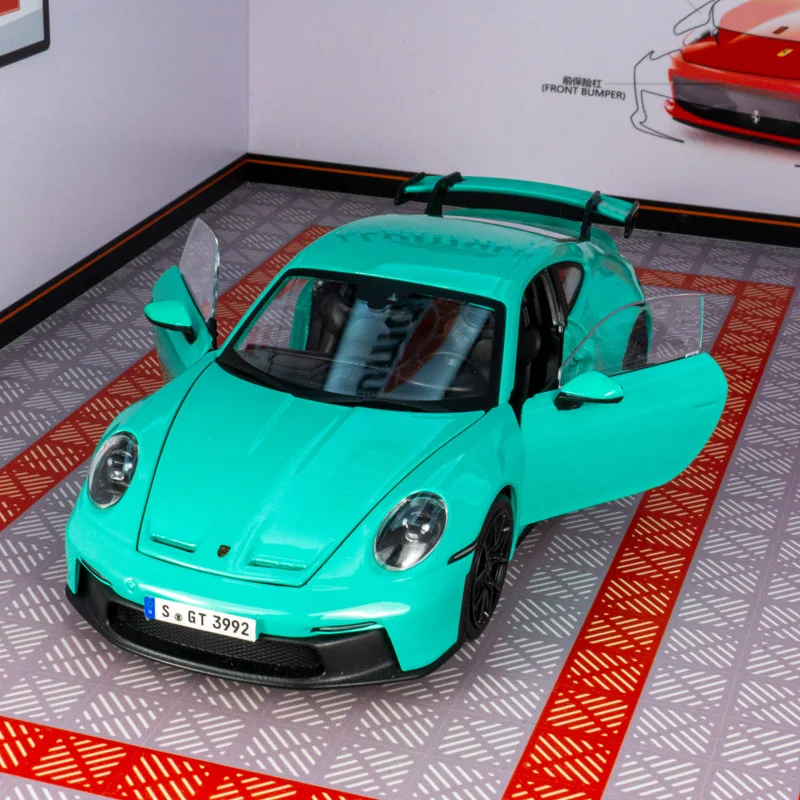Bburago 1:24 Porsche 911 GT3 Alloy Rally Car Model - Exquisite Detail and Craftsmanship