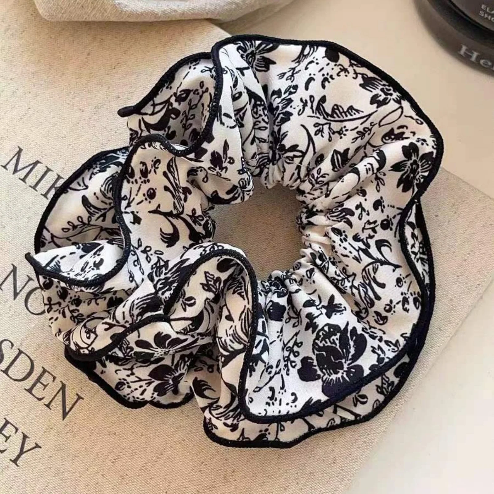 1PC Floral - Print Double - Layered Hair Scrunchie, Elegant Hair Tie for Women, Chic Accessory for Ponytail Styling