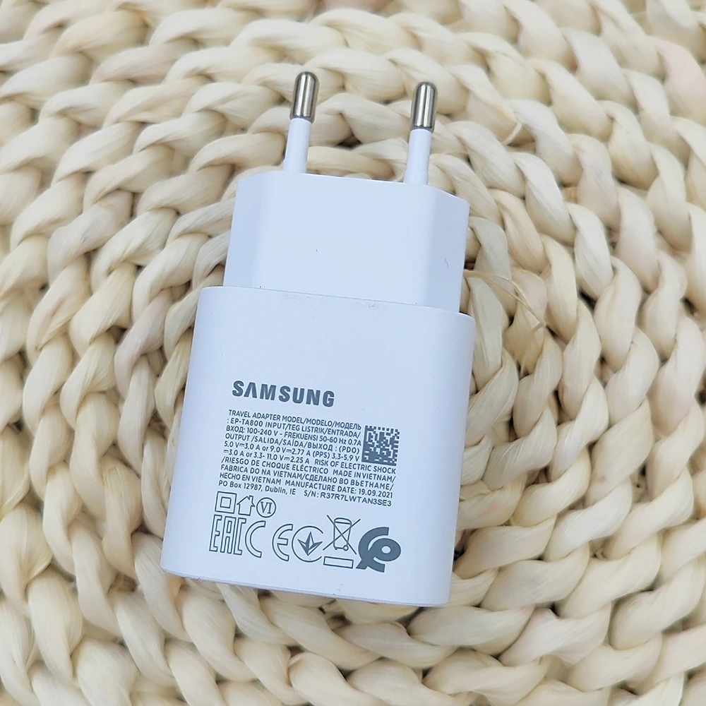 25W Super Fast Charger PD USB-C Adapter Cargador