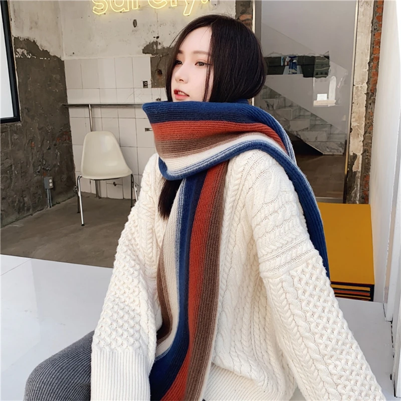 Рисунок 5 - Женский зимний вязаный утепленный длинный шарф