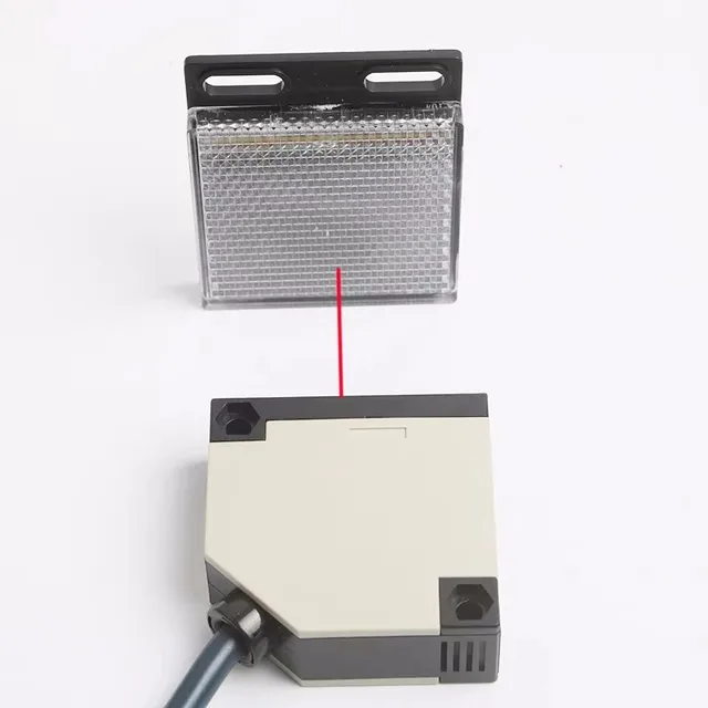 Reflective Laser Photoelectric Switch Sensor Detector 15m Distance NPN Or Relay Normal OpenOutput For Barrier Gate Alarm 6