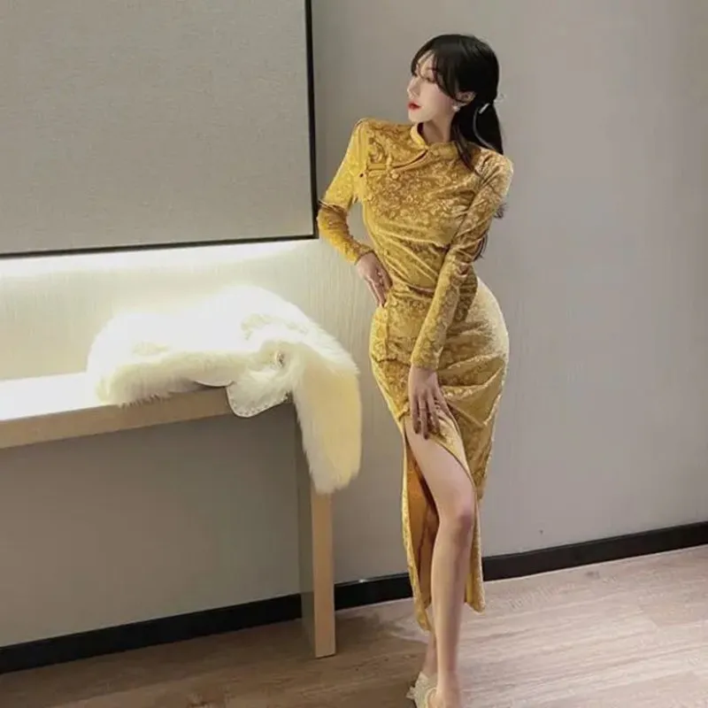 

New Women Autumn Qipao Elegant Velvet Improved Cheongsam Fashion Retro Flocking Print Dress Slim Vintage Bodycon Party Dress