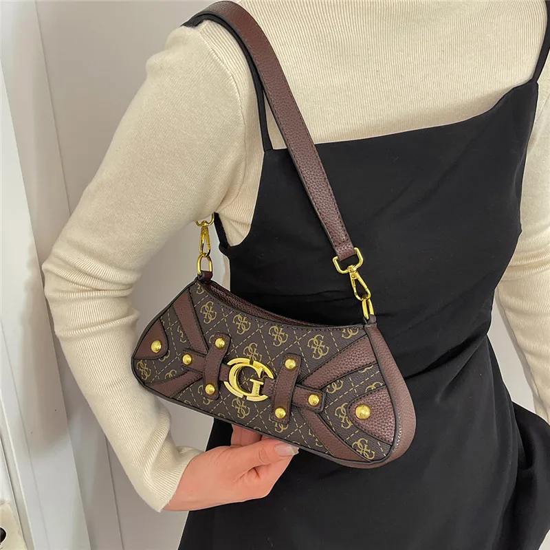 Spring New Fashion Women's Motorcycle Crossbody Bag, High-Value Casual Underarm Shoulder Bag, Hot Girl Style for Daily Commute