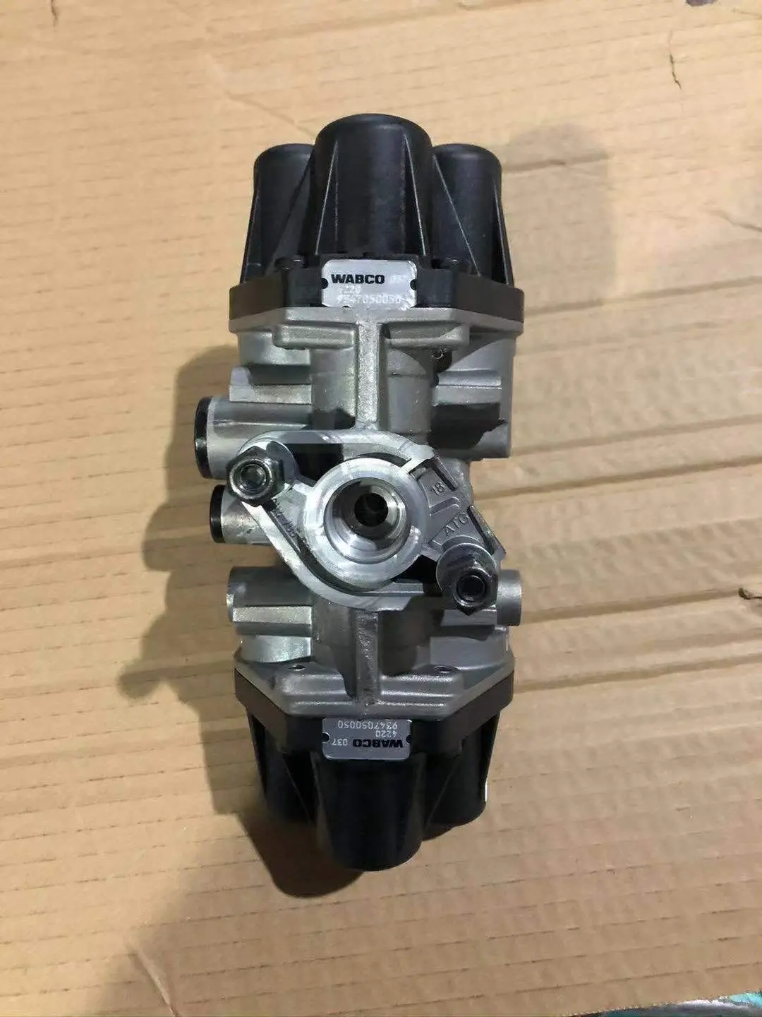 

9347050050 Quadruple Protection Valve