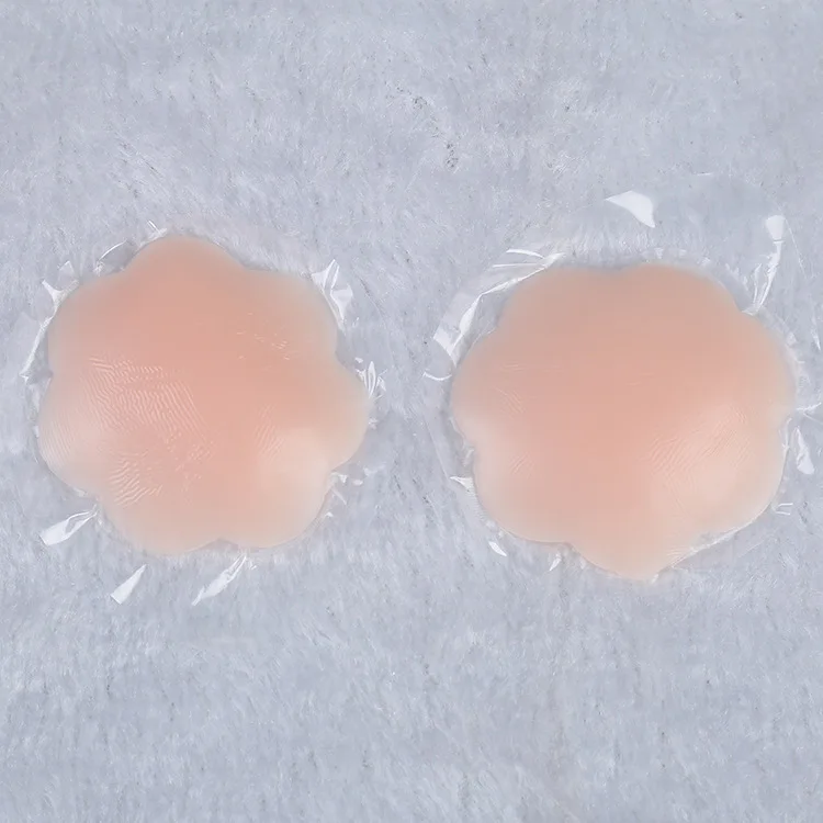 Silicone Breast Patch Silicone Nipple Cover Invisible Stick On Bra Sticky Bra Breast Nipple Covers Silicone Adhesive Bra Silicone Stickers Breast Sticker Reusable Self Adhesive for Woman