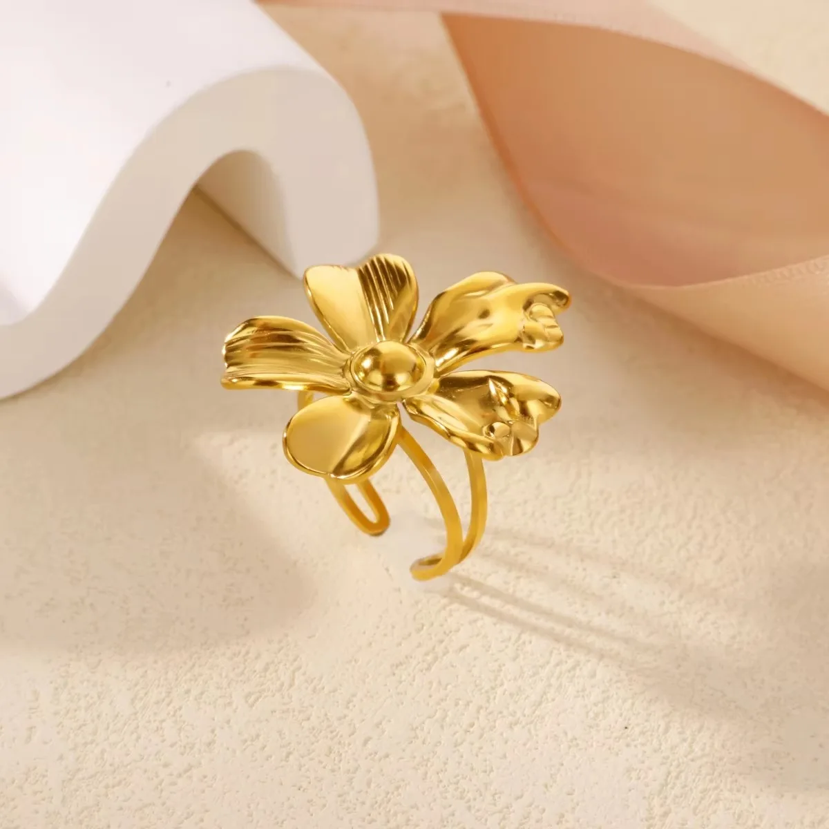 Bloom Rings Gold Stainless Steel