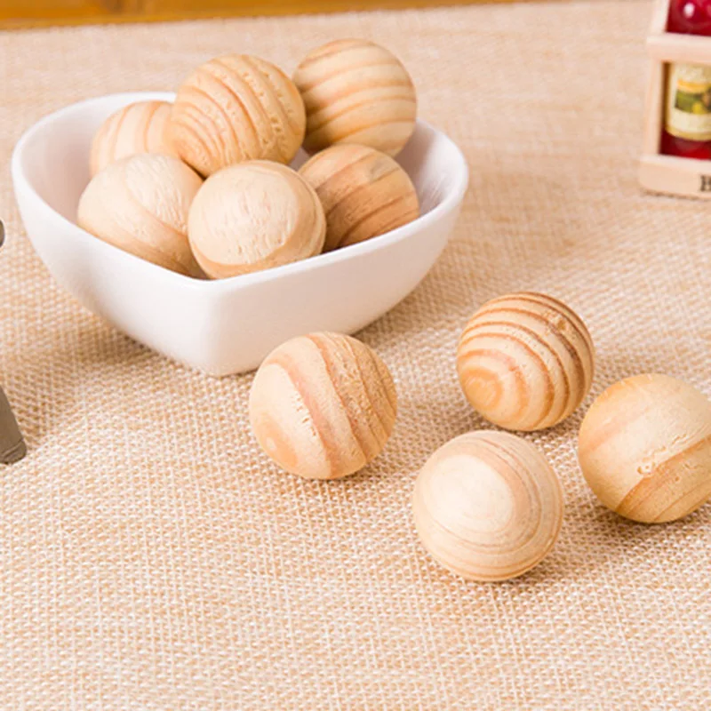 Boules de mites en bois pour garde-robe, antiparasitaire, antiparasitaire,  répulsif contre les mites, prévention de l'humidité, vermifuges verts