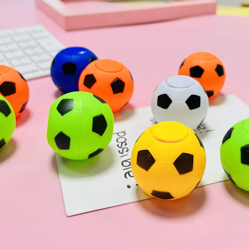 Football Finger Spin Toy School Kindergarten Soccer Party Favor Gift Guests Kids Birthday Party Gift Bag Filler Pinata 5PCS
