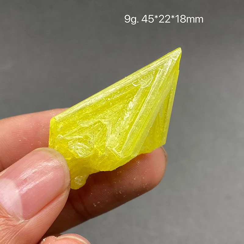 100%  Natural  sulfur Mineral Specimens Stones and Crystals Healing Crystal