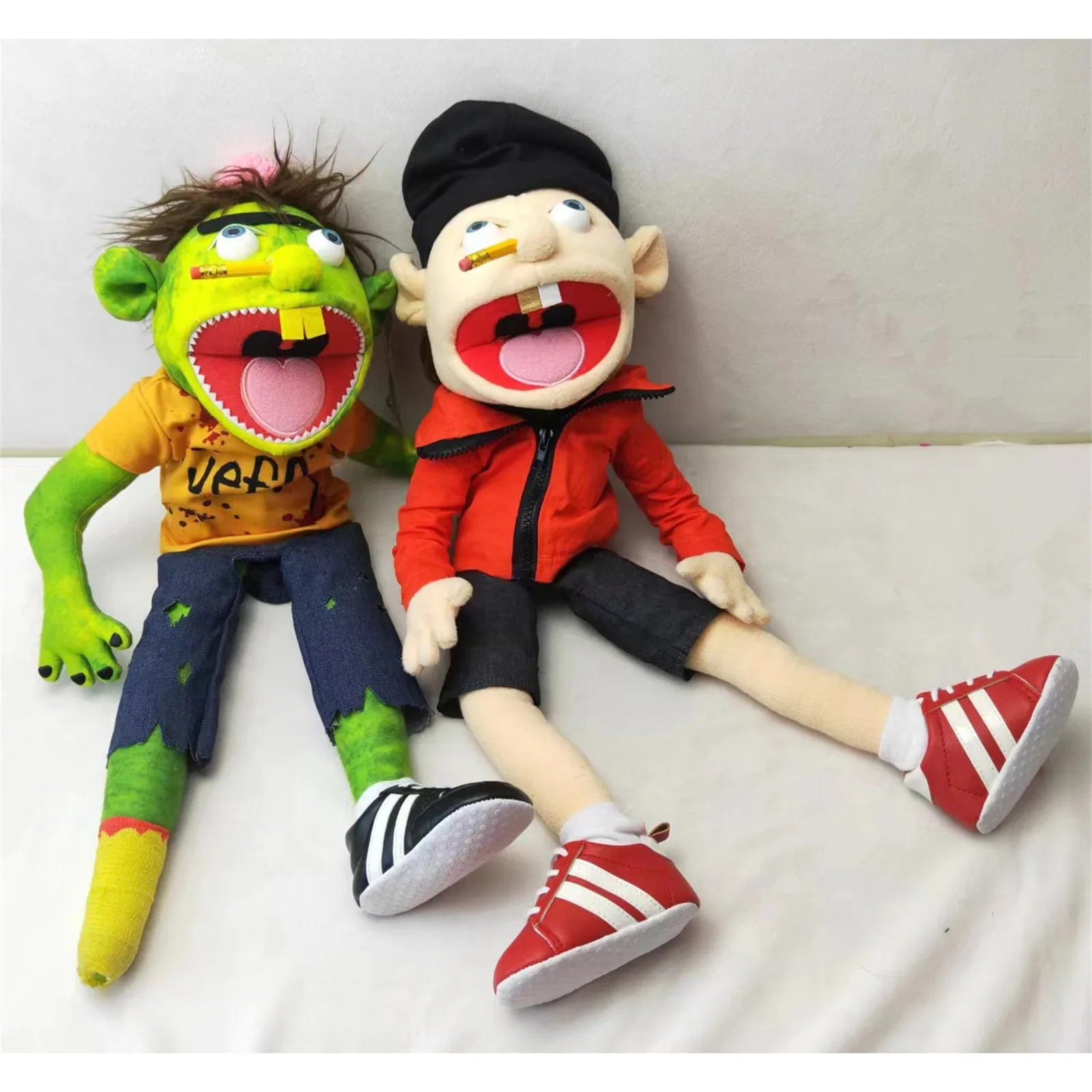 60cm Gigante Feebee Jeffy Fantoche Chapéu De Pelúcia Jogo Toy Boy Girl  Cartoon Mão Fantoche Plushie Boneca Talk Show Festa Props Presente de Natal  - AliExpress