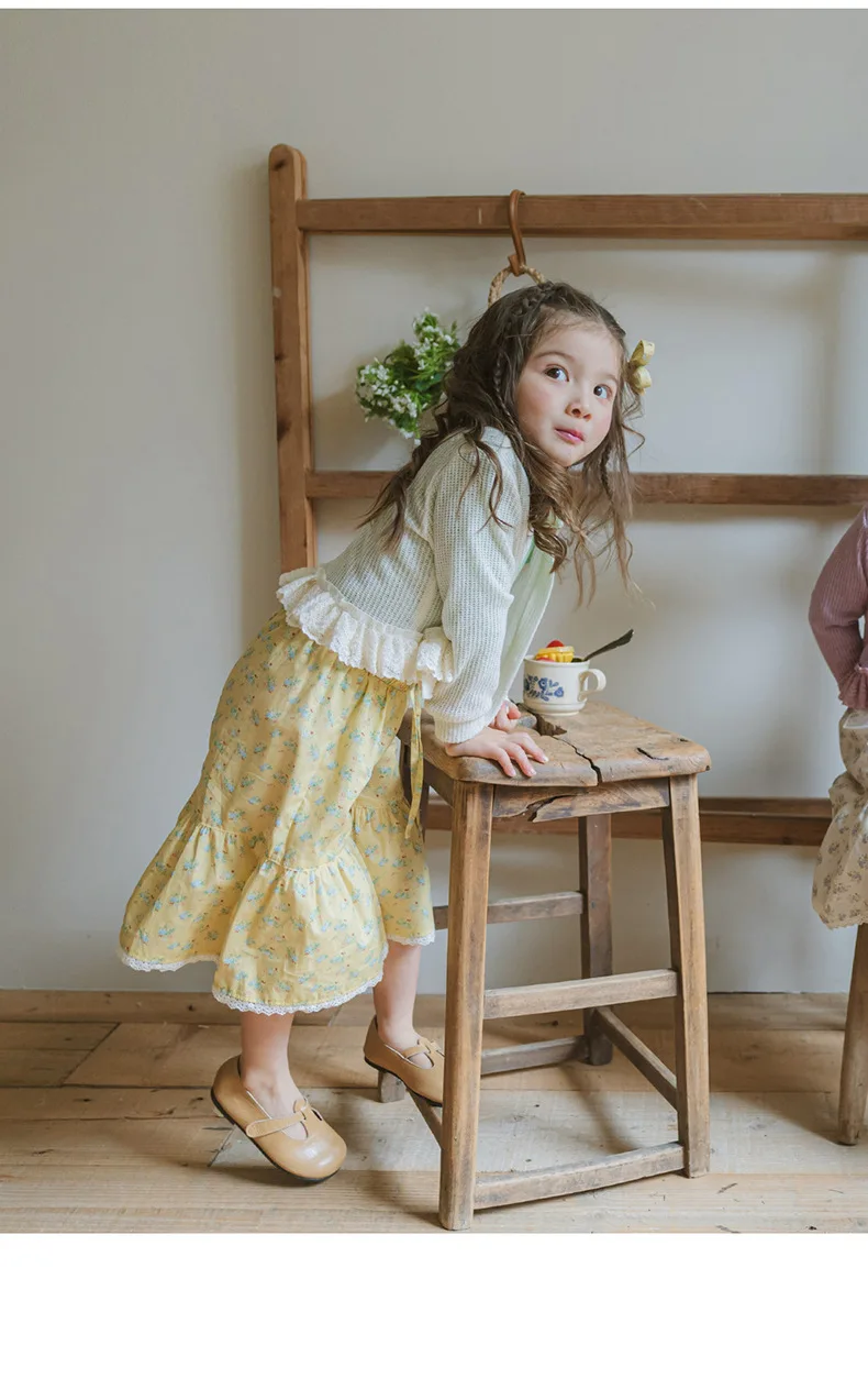 2025 봄 한국 여아 부드럽고 달콤한 여아 솔리드 컬러 니트 가디건 짧은 아우터