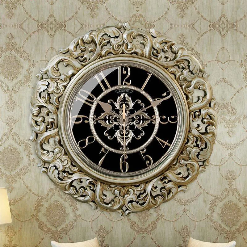 Retro Mute Round Wall Clock Golden Pattern EngraviSg Wall Decorations Clock