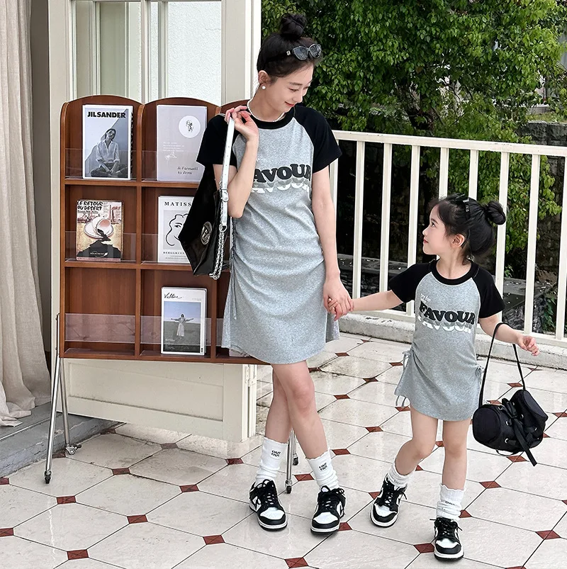 

2024 Summer Mother and Daughter Matching Cotton Dress Korean Fashion Mom and Baby Girls Short Sleeve Dresses for Women Clothes