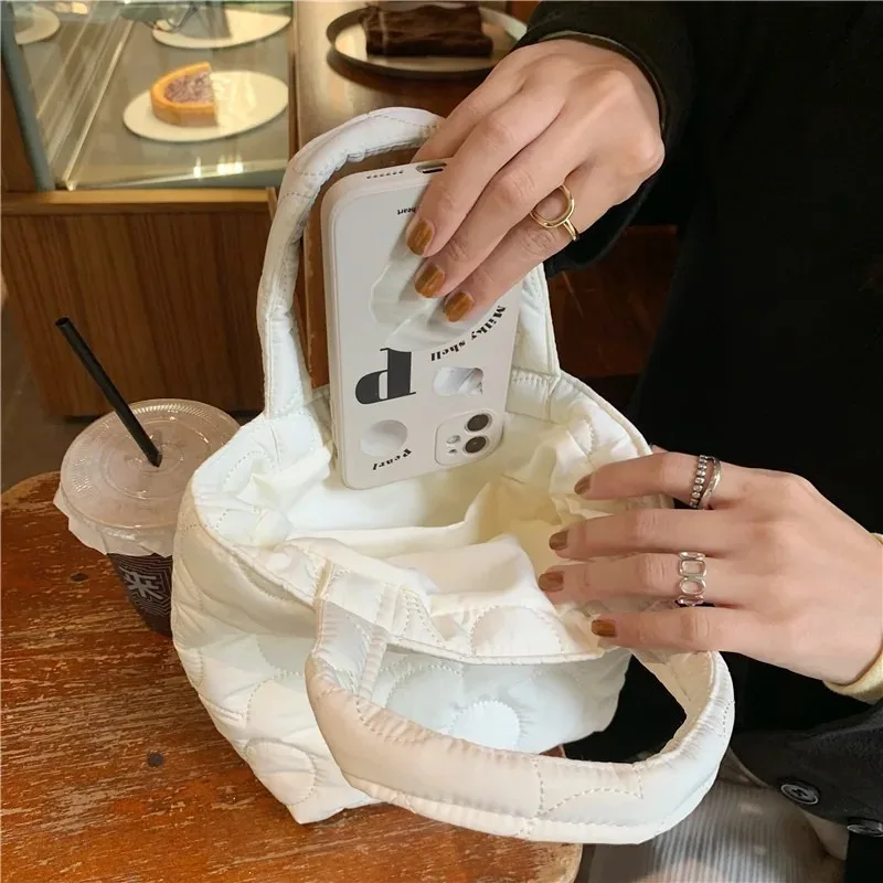 Korean Lovly Flower Large Capacity Storage Bag Lady Shopping Handbag Portable Travel Lipstick Makeup Cosmetic Bag for Women