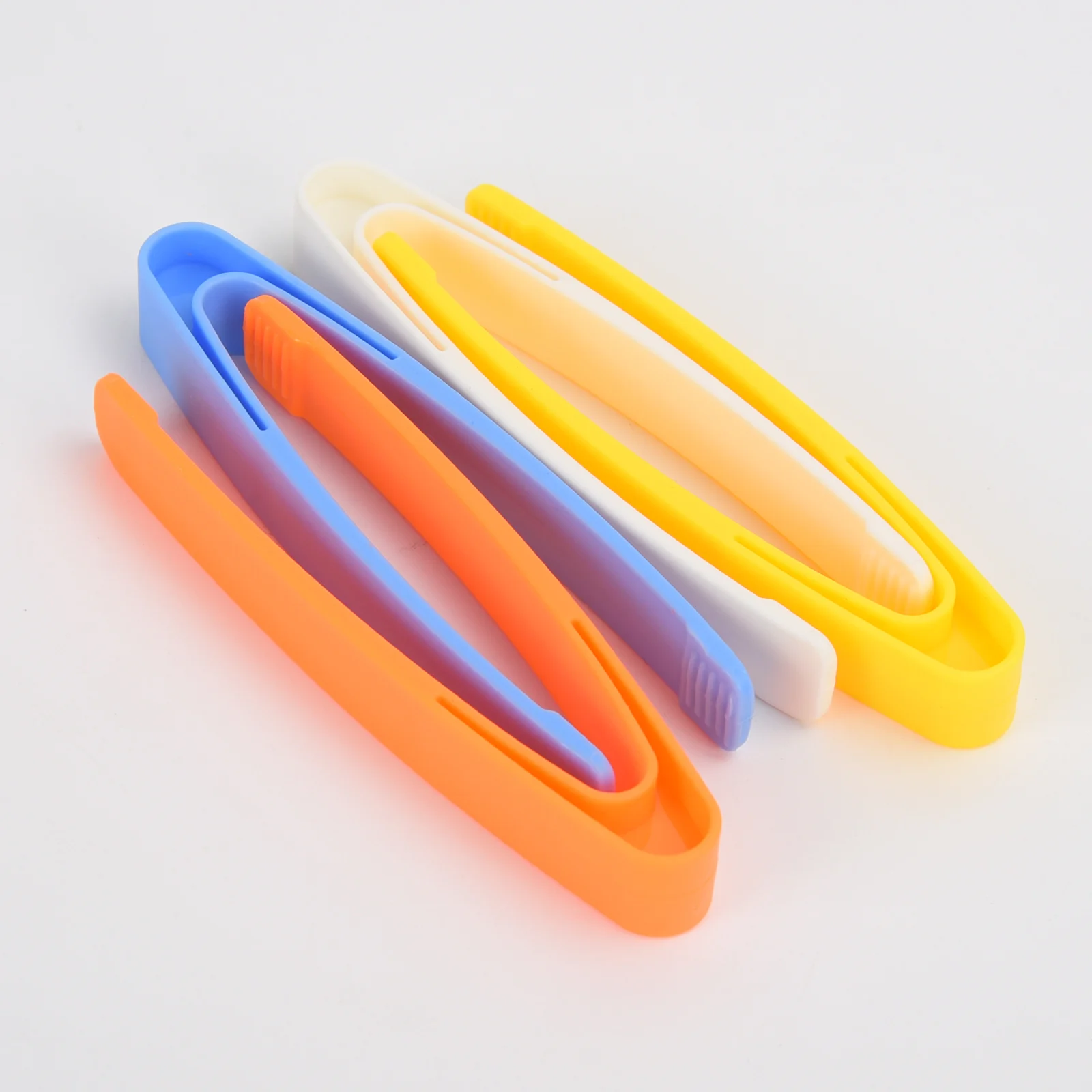 Straight-Head Plastic Tweezers Cosmetic Tweezers First-Aid Kit Tweezers Medical Tools Tweezers Wholesale Large White Clip 5