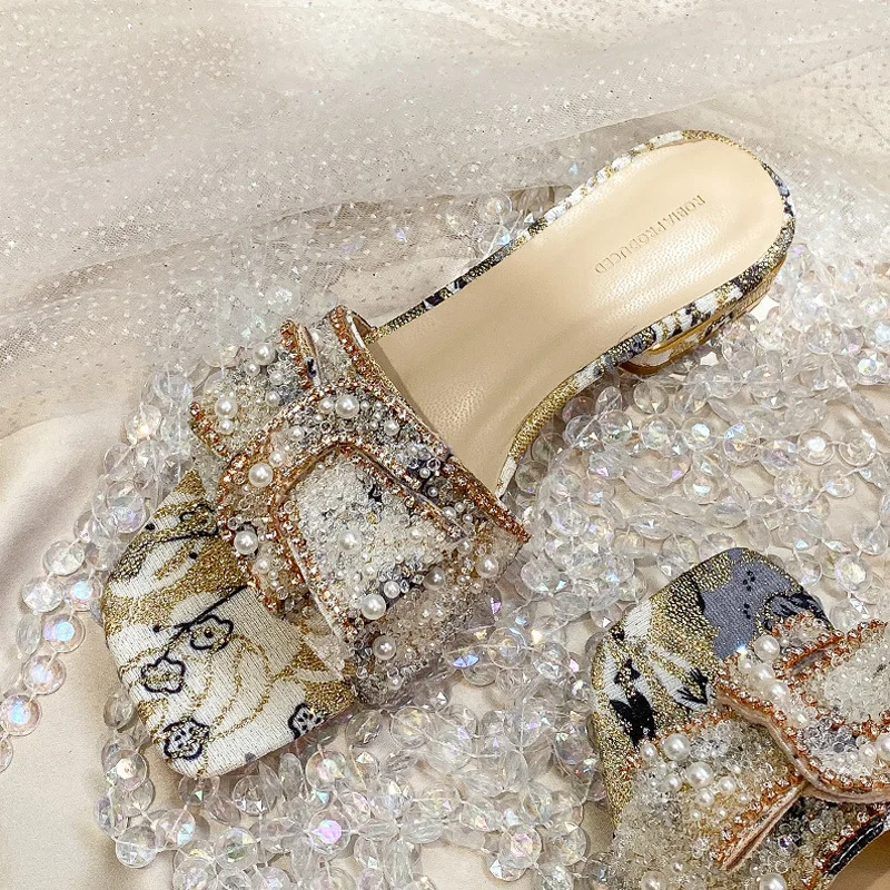Thick heel sandals and slippers women summer outer wear fashion flat bottom women's rhinestone shoes and flip flops 2022 summer