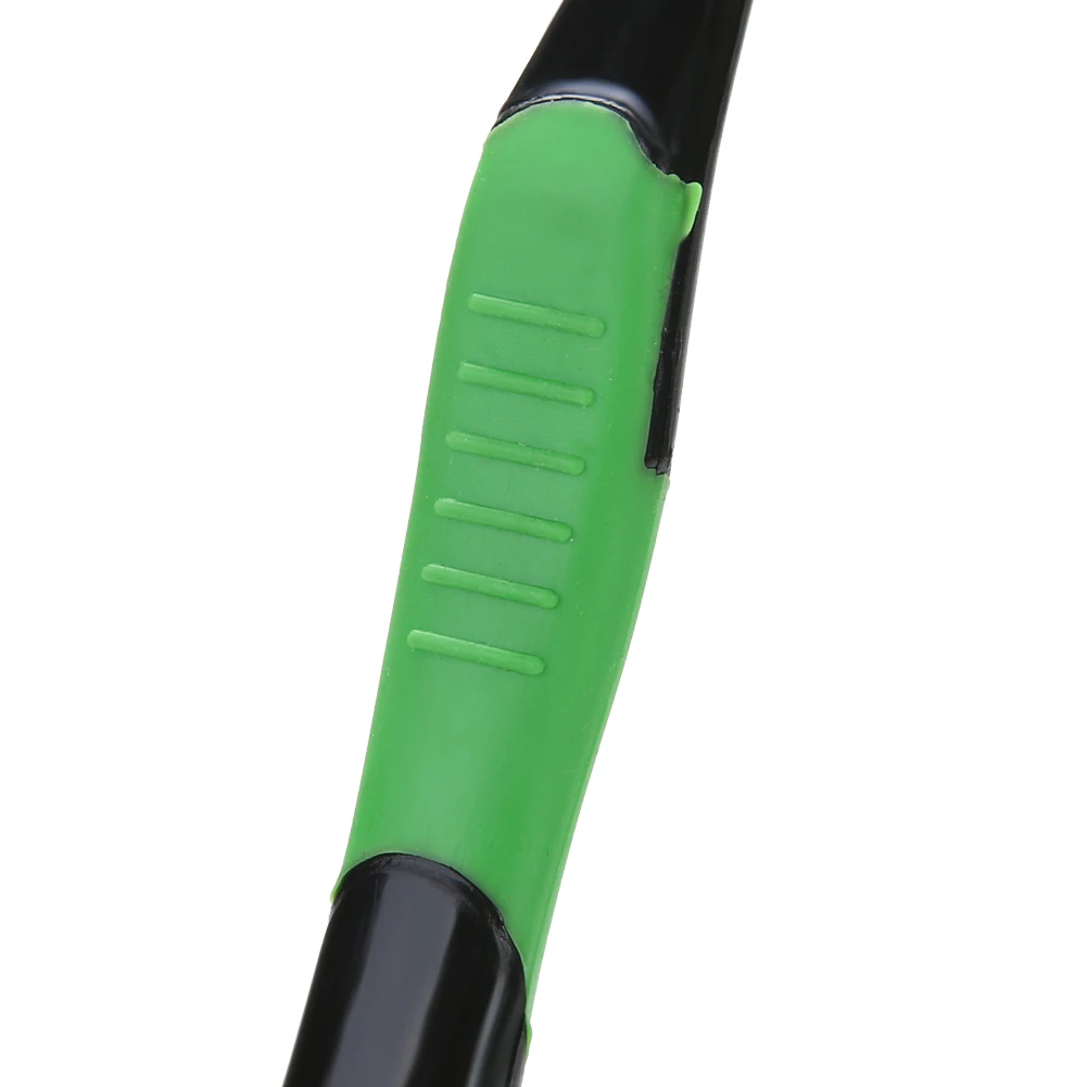 4Pcs 휴대용 칫솔 18.5cm 인체 공학적 칫솔 미끄럼 방지 숯 칫솔 치과 치료를위한 부드러운 강모 칫솔