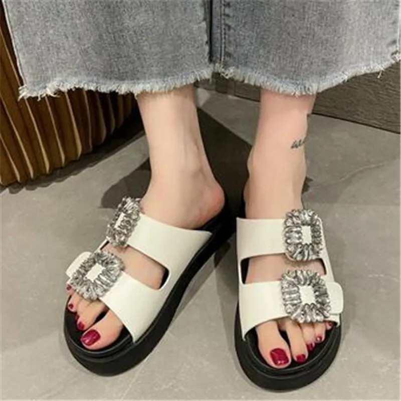 

Женские босоножки на платформе и высоком каблуке, с двойной пряжкой