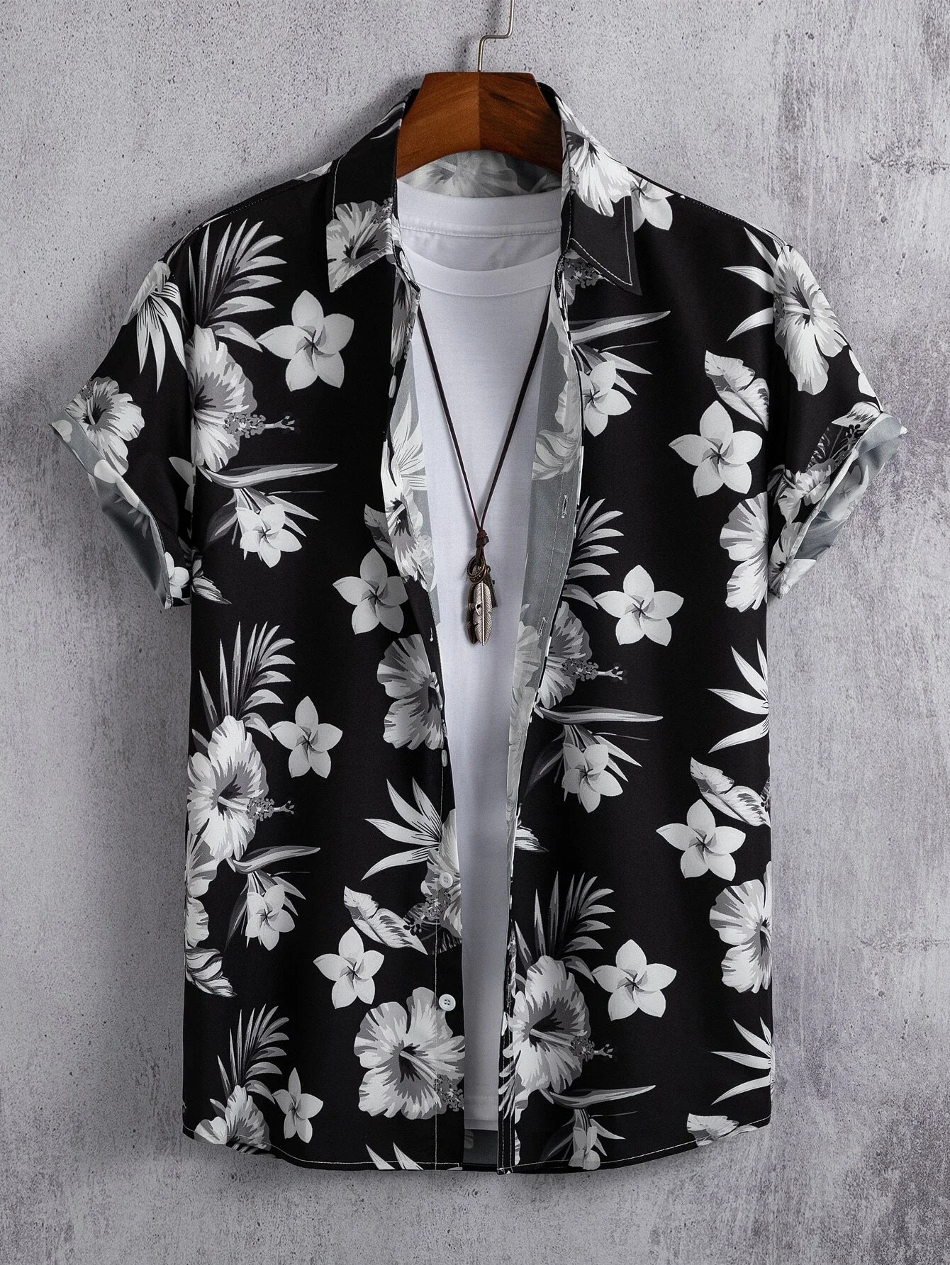 thumbnail image 1 of Camisa de manga corta con botones y solapa para hombre con estampado de cocoteros tropicales, estilo hawaiano, para vacaciones de verano en el resort, tops extragrandes, 1 of 5