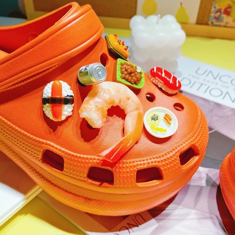 Dijes Sashimi para hombre mujer, Charms de diseño 3D de gambas, bolas de arroz, zapatos, decaración para Croc Jeans, insignias, zuecos, regalos al por mayor| | - AliExpress