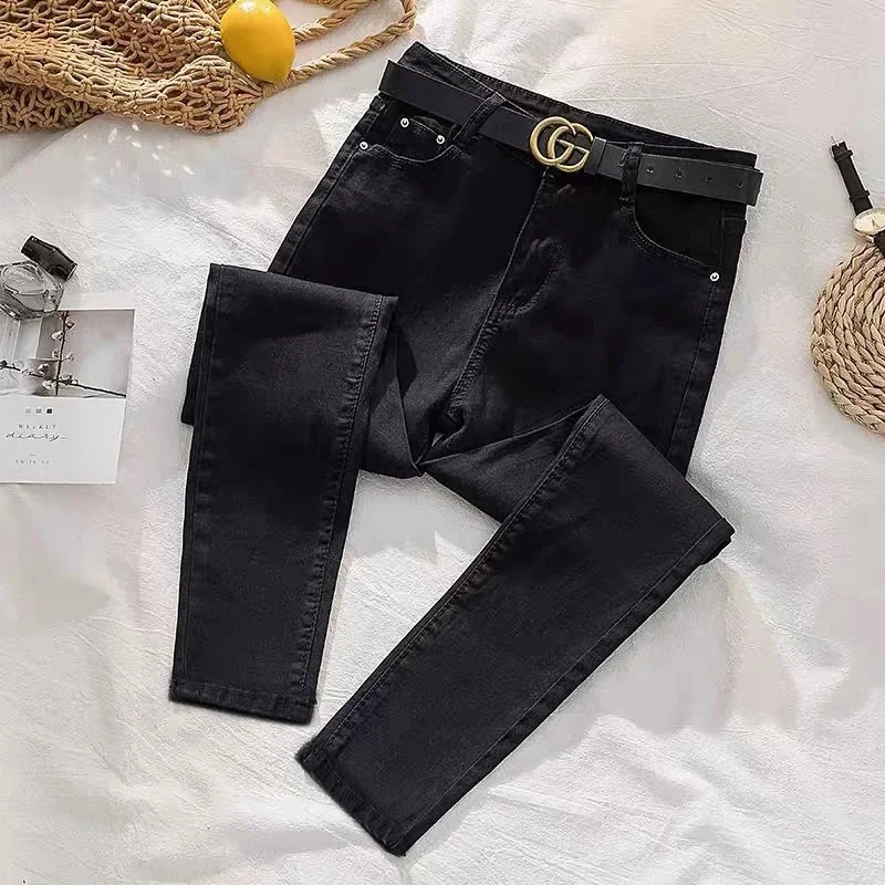 Black [regular version]]