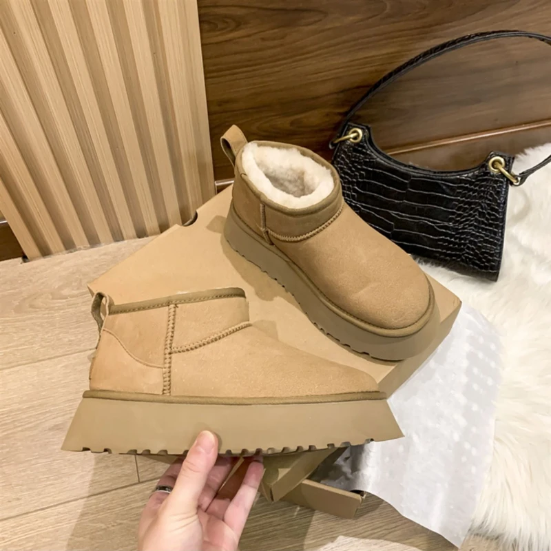 2024 Sheepskin Wool Comprehensive Anti-skid Snow Boots Women's Mini Short Boots Warm Winter Thickened Women's Shoes Botas Mujer