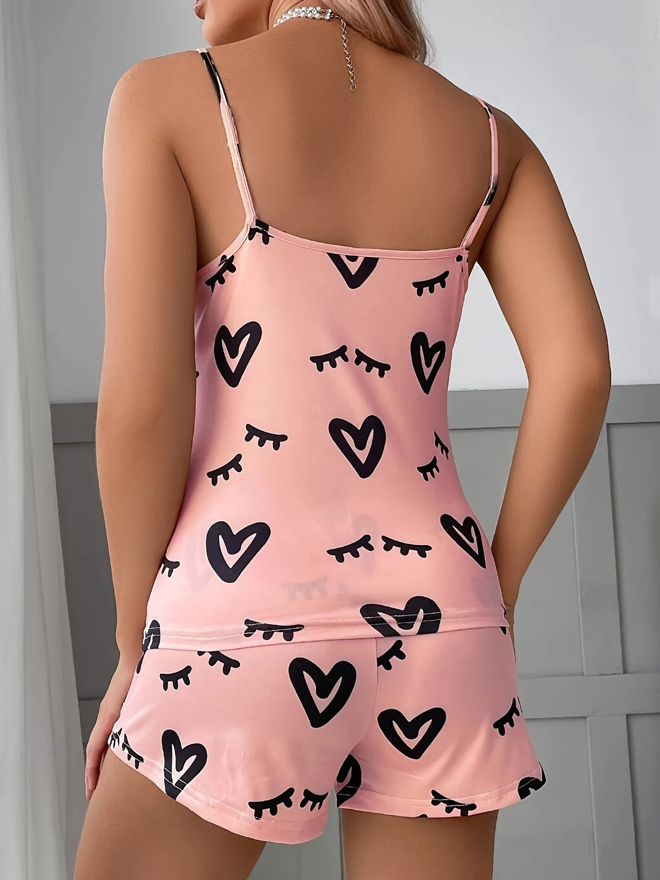 2025 New Women Silk Pajamas Set Satin Cami and Shorts Pajamas Heart Print Pj Sets soft and comfortable Sleeveless Sleepwear Hot