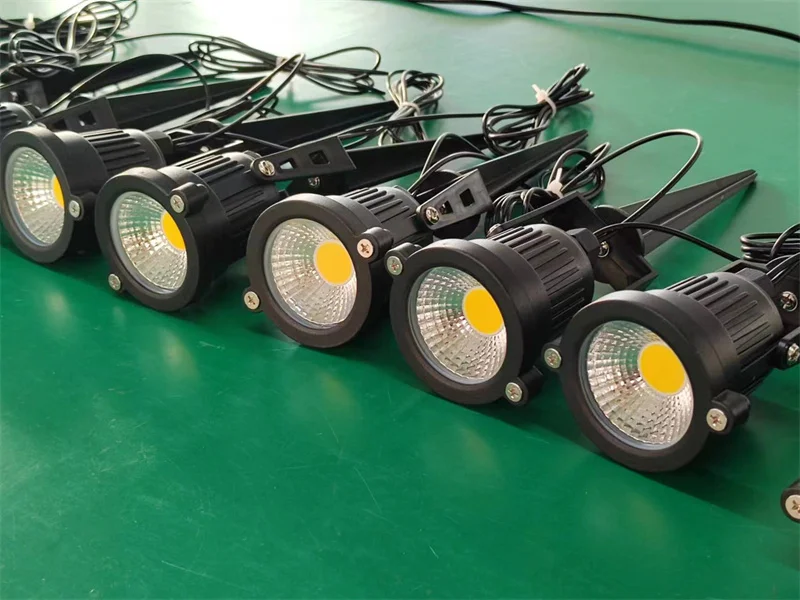 landscape spot lights for garden borders