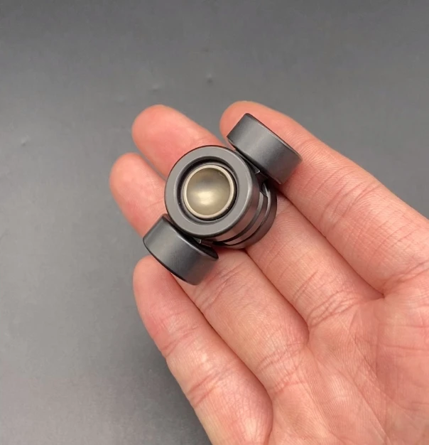 

USED EDC LAUTIE Zirconium bit00 fingertip gyroscope Decompression toys