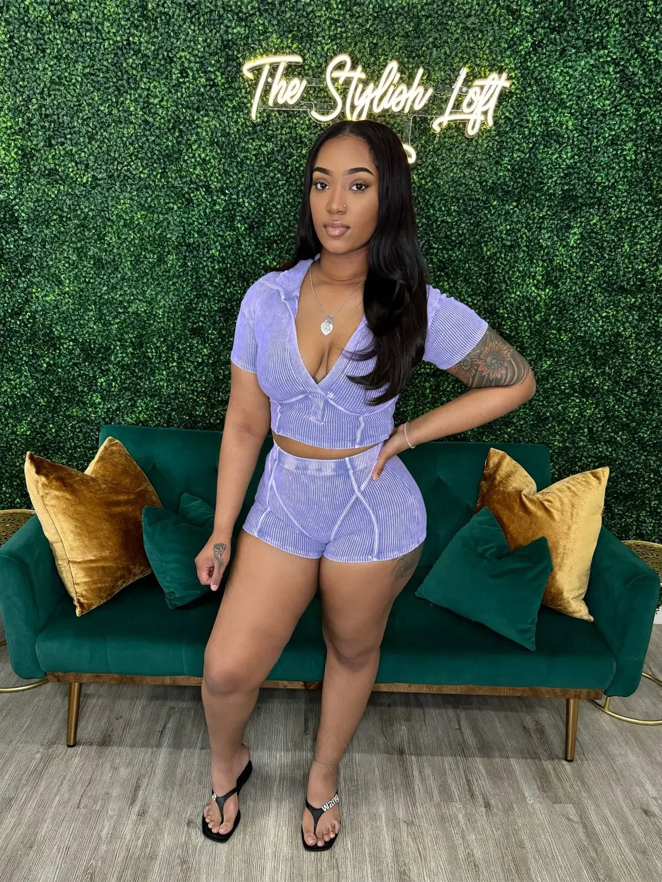 

Женский спортивный костюм из топа и шортов, повседневный комплект из двух предметов в рубчик с глубоким V-образным вырезом и коротким рукавом, уличная одежда, Новинка лета 2024