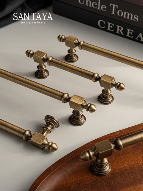 Santaya มือจับทองเหลืองโบราณแบบแข็ง ดีไซน์ค้อน มือจับตู้ครัว ลูกบิดลิ้นชักตู้เสื้อผ้า มือจับเฟอร์นิเจอร์สีบรอนซ์ 1