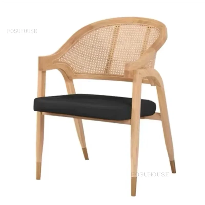 アンティーク 鳥取家具 レトロ ダイニングチェア 北欧風 無垢材 レトロな北欧のダイニングチェア,無垢材の籐の家具,レジャー