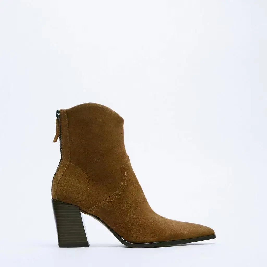 

2023 Winter New Tobacco Brown Pointed Toe High Heel Short Boots Chunky Heel Back Zip and Ankle Boots Short Women's Boots