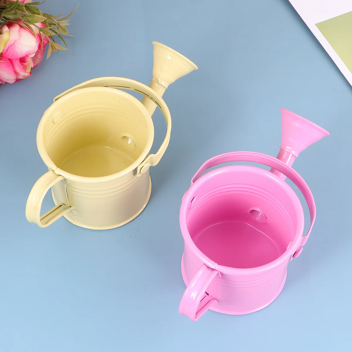 

Creative Watering Tin Simple Watering Pot Durable Iron Sprinkling Miniature Small Indoor Plants Portable Can for Garden Home