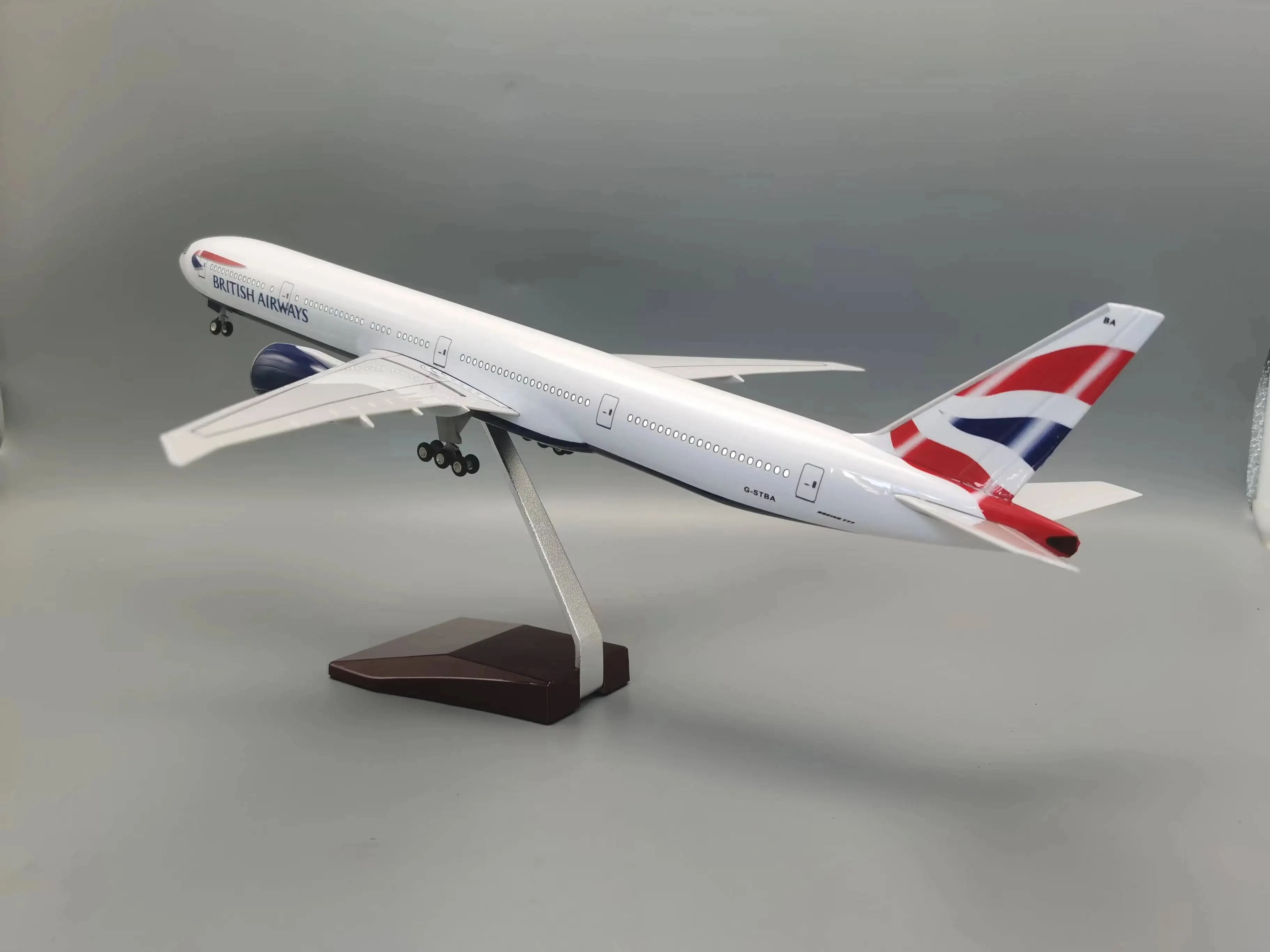 47cm 항공기 다이캐스트 B777 브리티시 에어웨이즈 모형 비행기 키트 (램프 및 받침대 포함) 레진 스케일 비행기 항공 애호가 기념품