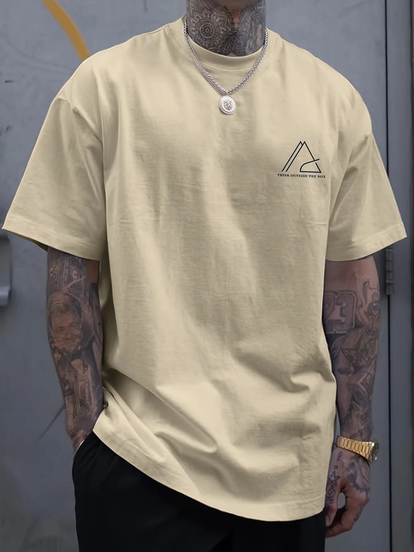 Summer outdoor leisure creative geometric graphic printed short-sleeved men's crew-neck T-shirt 3