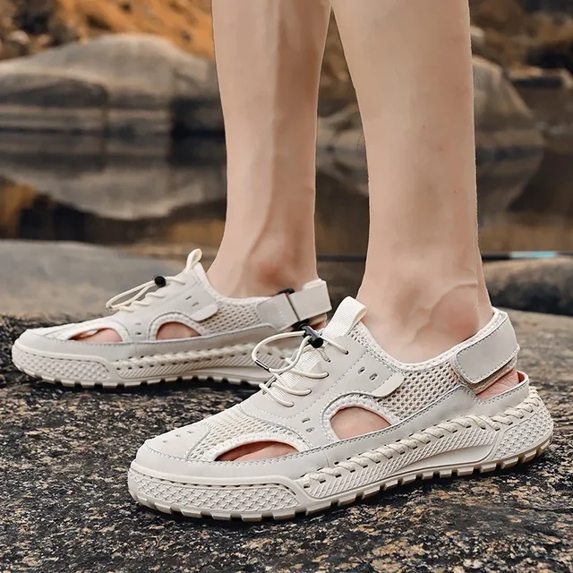 Sandales creuses en cuir faites à la main pour hommes, casquette Parker, chaussures de plage en maille, sports de plein air, loisirs, marée d'été, nouveau style, 2024 1