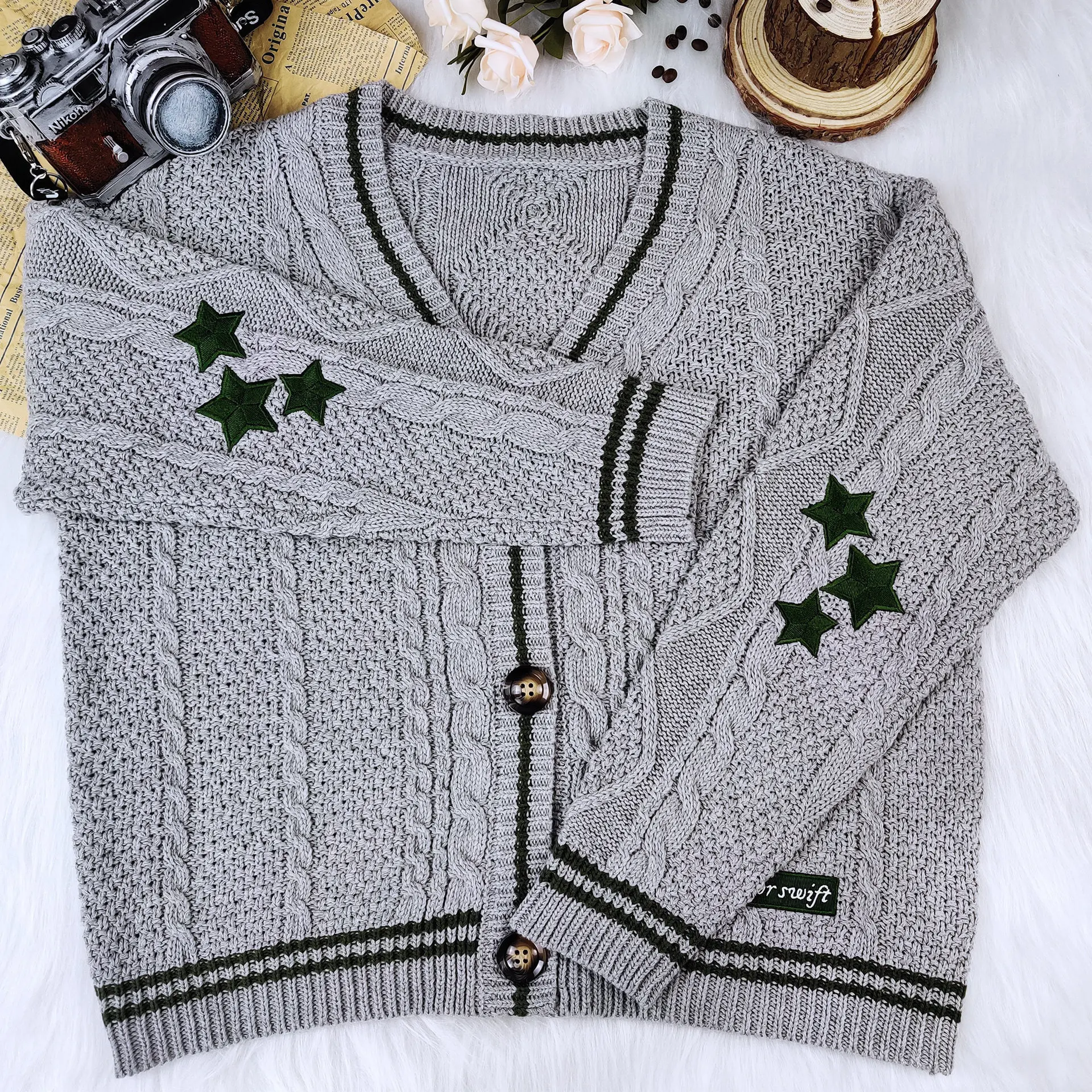 Autumn and winter solid color long sleeved cardigan with feminine temperament Europe and America bat wing knitted sweater jacket