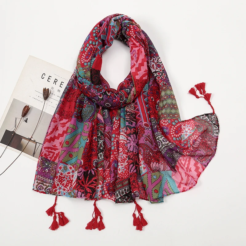 Elegant floral bedruckt hijab Baumwolle Viskose Quaste Schal für Frau Mode Strand lange Schal Damen Blume Kopftuch 185*100cm – Detail 6