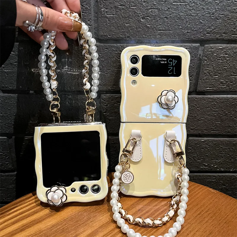 

3D white flowers Phone Case for Samsung Galaxy Z Flip 3 Z Flip 4 Z Flip 5 Hard PC Back Cover for ZFlip5 Case Shell