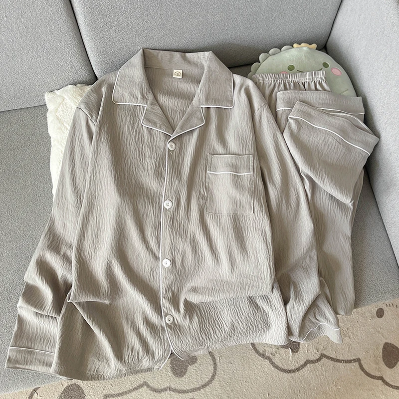 Light gray (long sleeves and trousers) 332