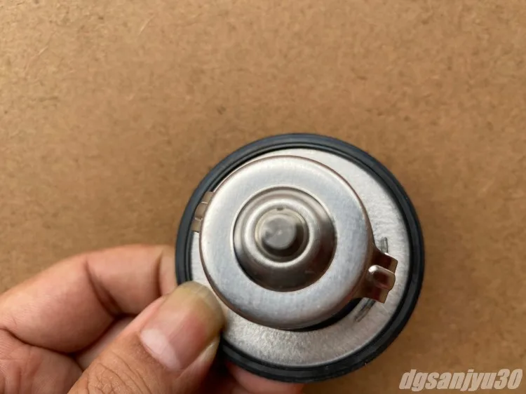 Outlander2.3 CW0W GF0W ASX GA0W LANCER CY0A thermostat 82&deg;C 1305A802